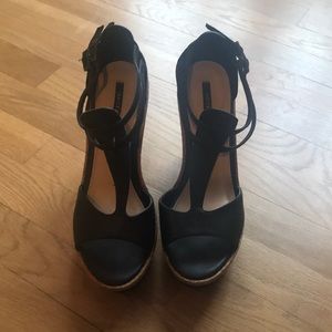 Black wedges